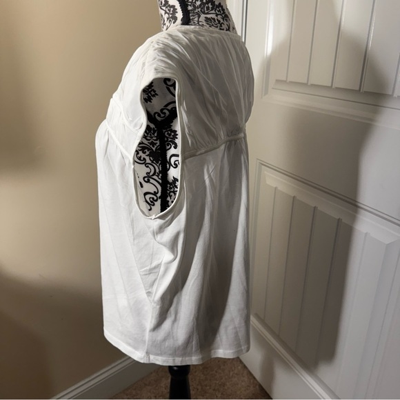 Loft White Sleeveless Top NWT - Picture 4 of 6